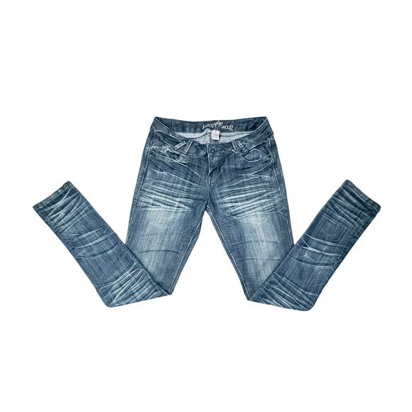 Almost Famous Women's Dark Wash Skinny Jeans - Size 7 - Picture 3 of 5